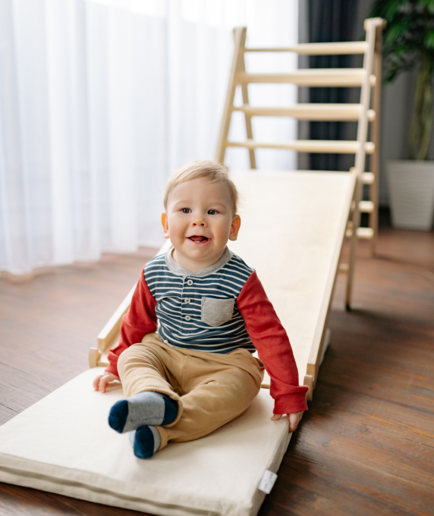 pikler triangle toddler