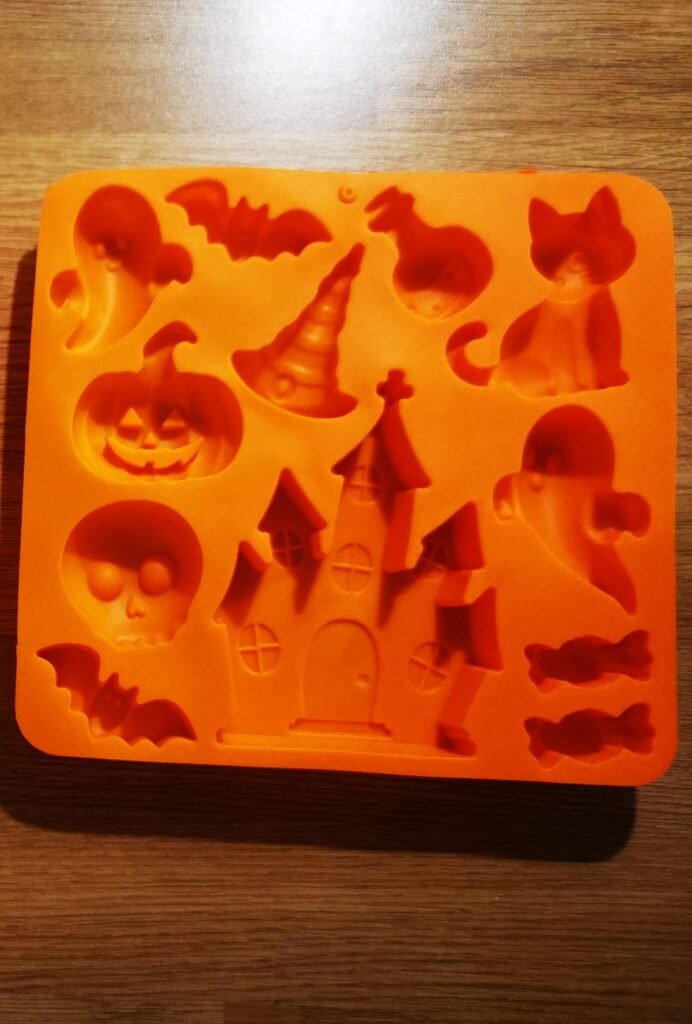 Halloween themed mould for kids.